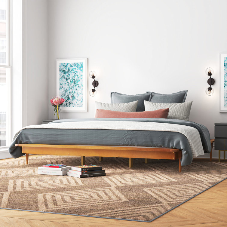 Henline King Solid Wood Platform Bed Mercury Row Color Caramel